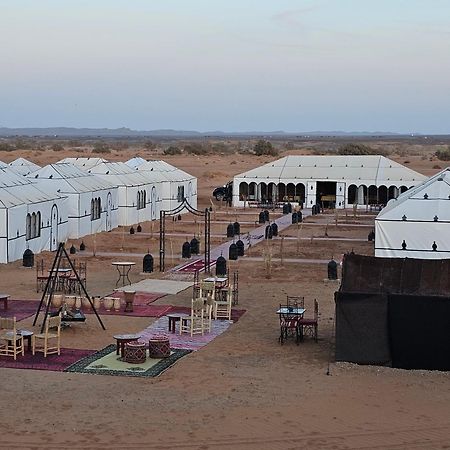 Najma Luxury Camp Hotel เมอร์ซูกา ภายนอก รูปภาพ