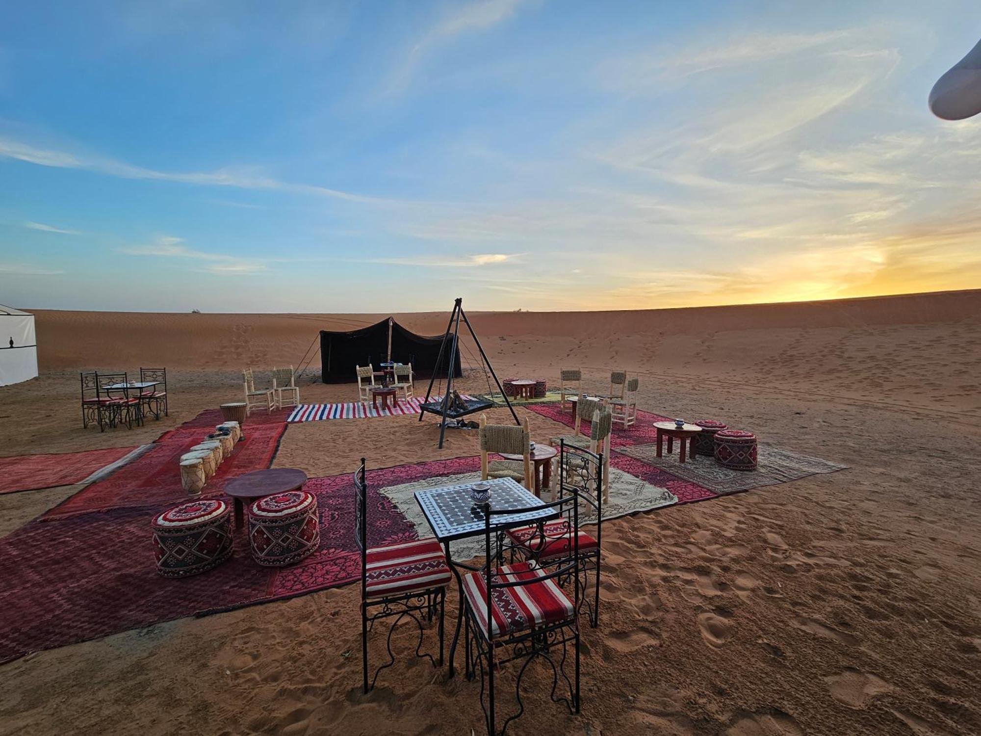 Najma Luxury Camp Hotel เมอร์ซูกา ภายนอก รูปภาพ