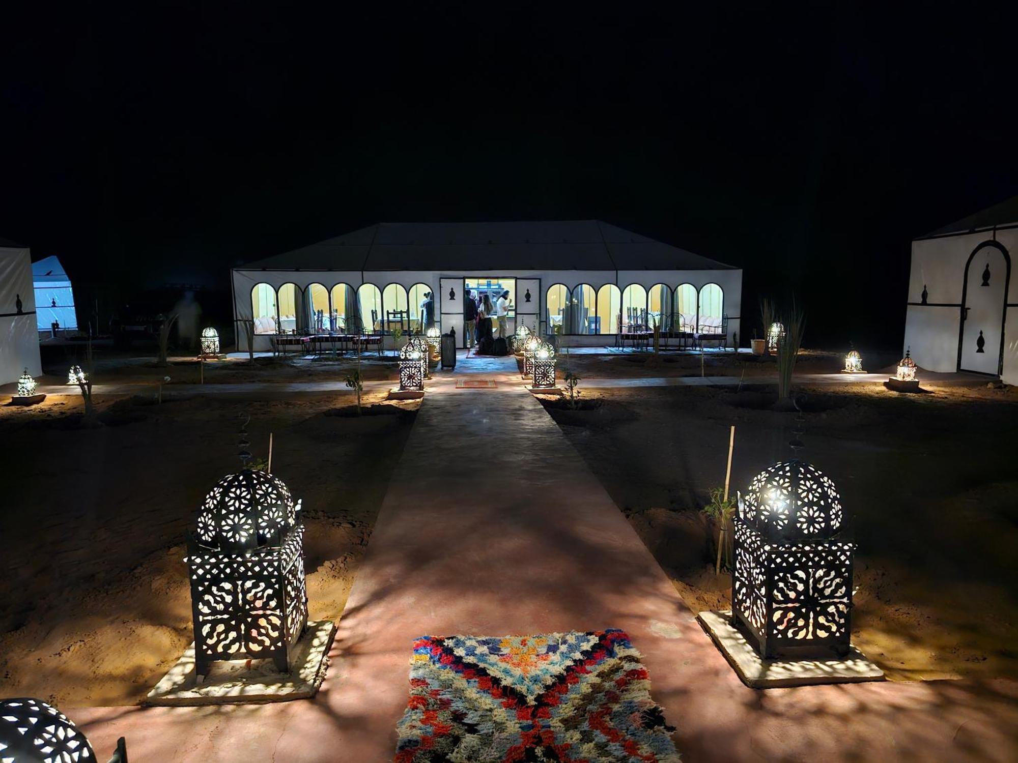 Najma Luxury Camp Hotel เมอร์ซูกา ภายนอก รูปภาพ