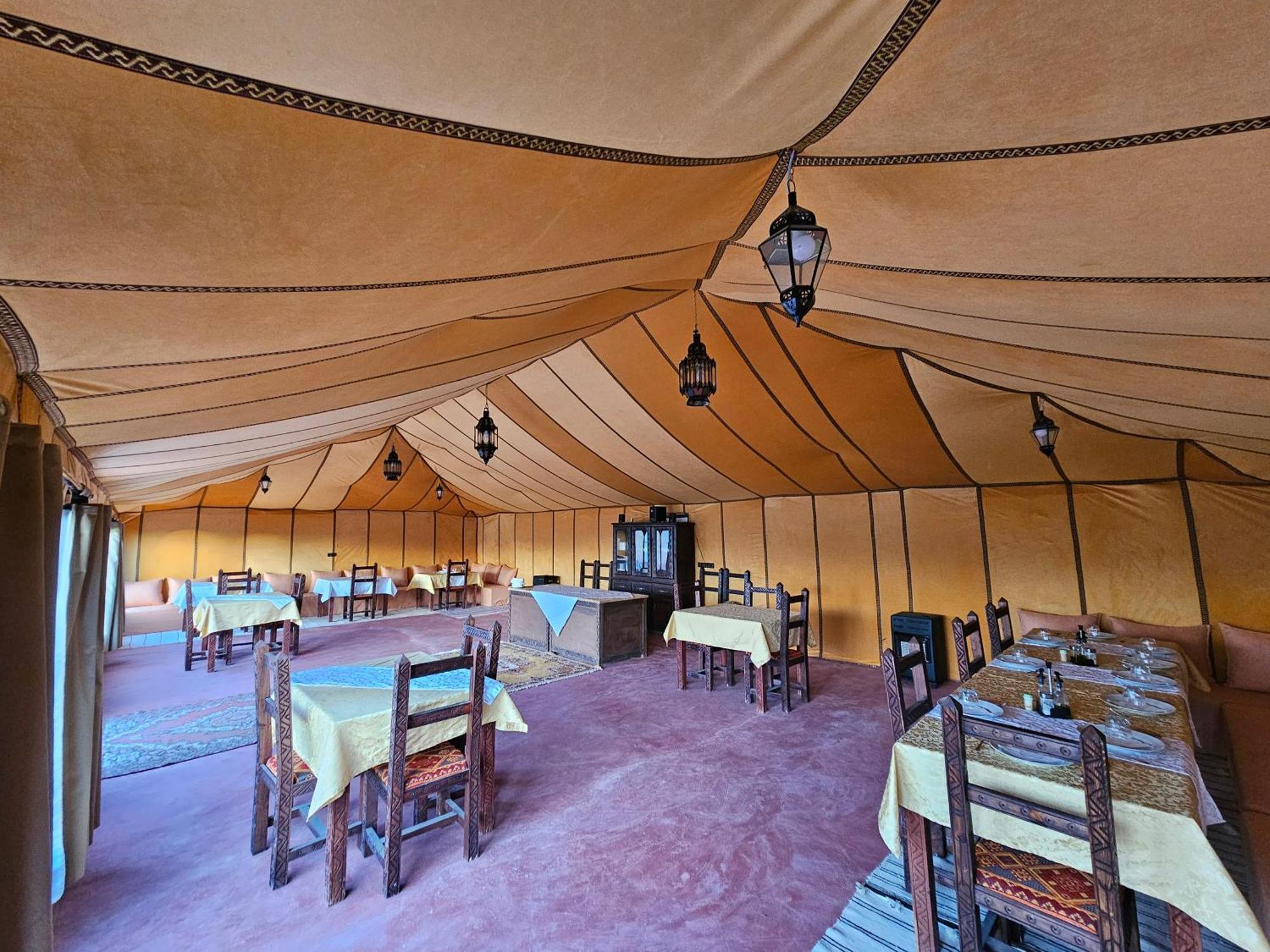 Najma Luxury Camp Hotel เมอร์ซูกา ภายนอก รูปภาพ