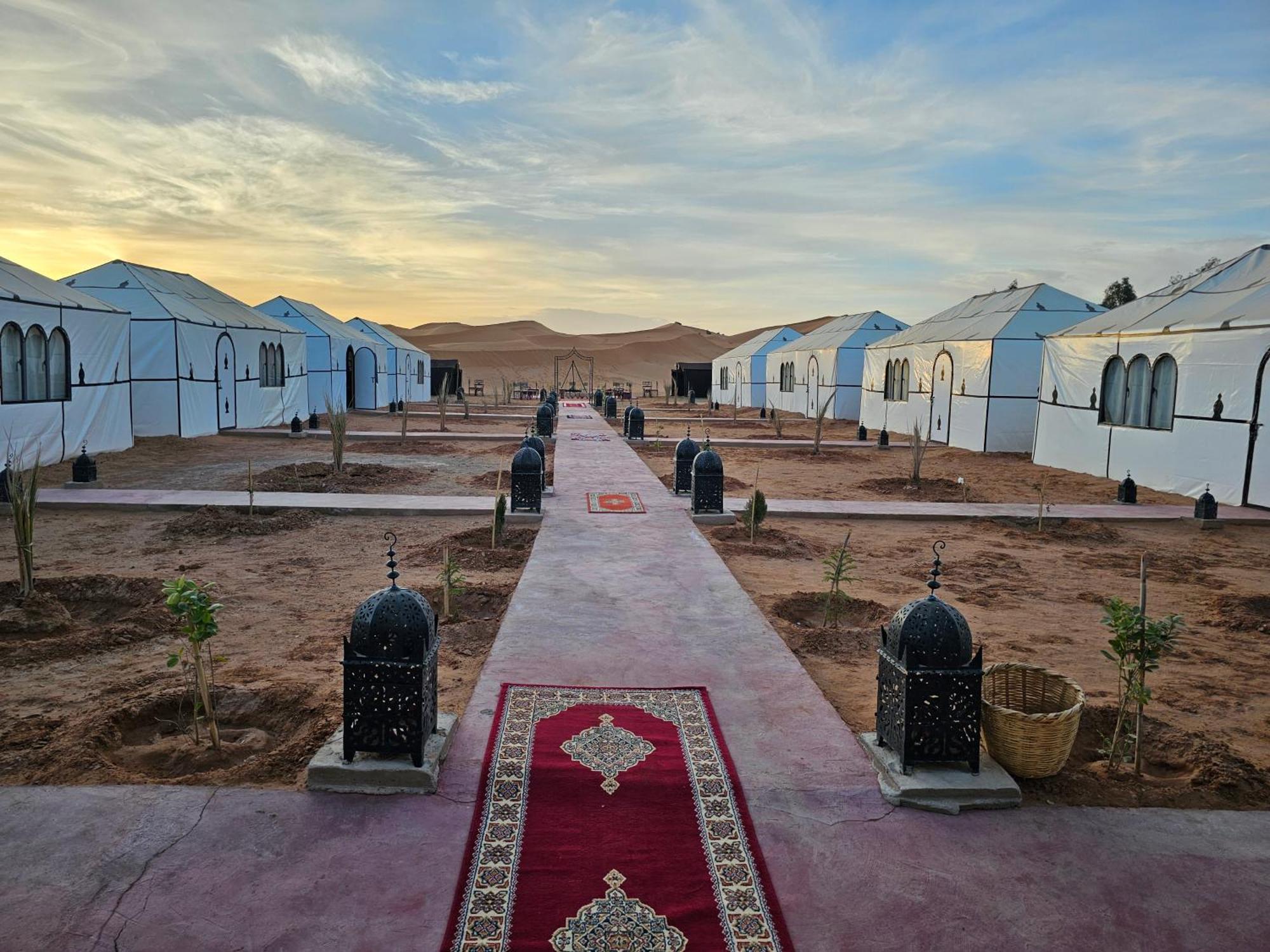 Najma Luxury Camp Hotel เมอร์ซูกา ภายนอก รูปภาพ