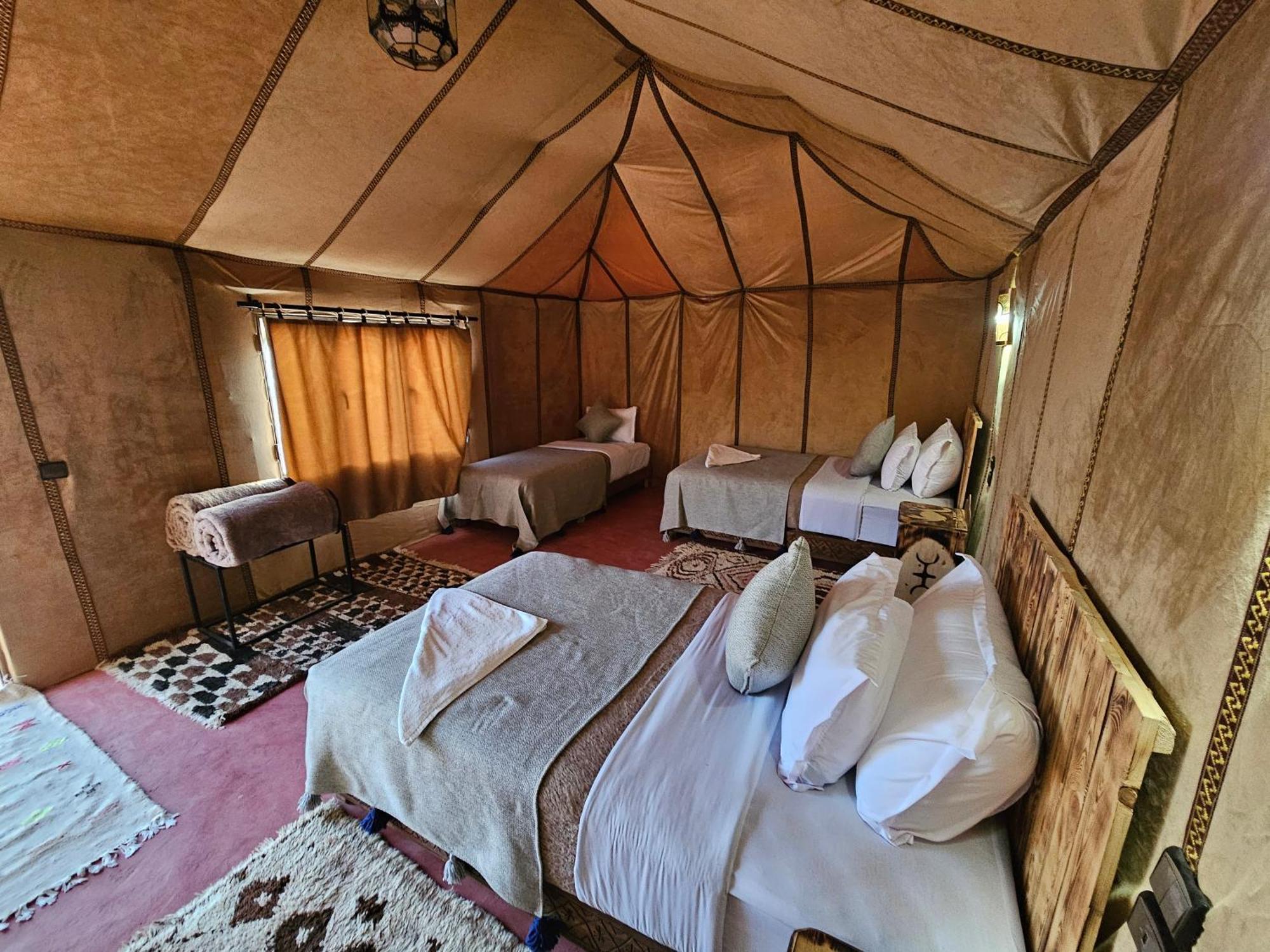Najma Luxury Camp Hotel เมอร์ซูกา ภายนอก รูปภาพ