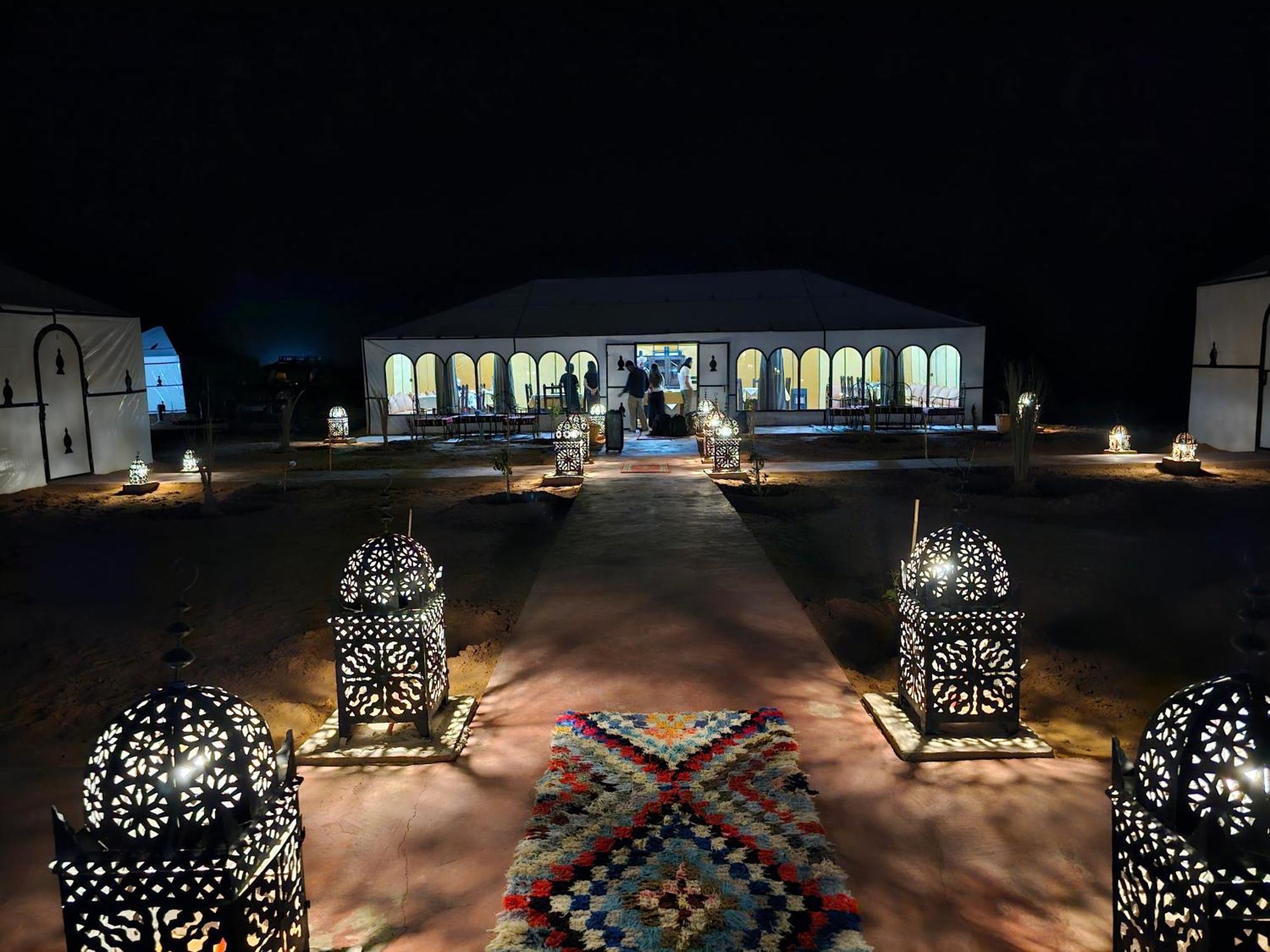 Najma Luxury Camp Hotel เมอร์ซูกา ภายนอก รูปภาพ