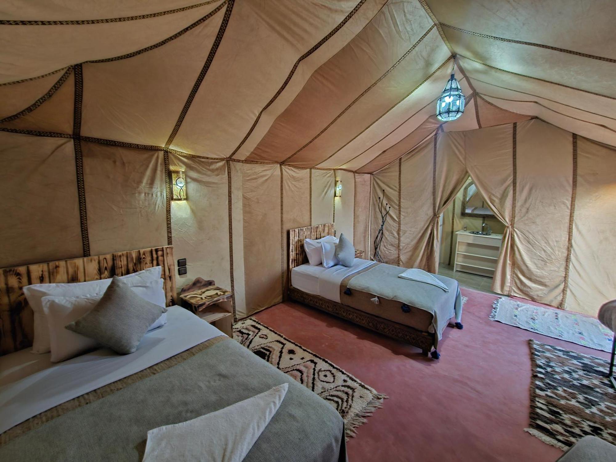 Najma Luxury Camp Hotel เมอร์ซูกา ภายนอก รูปภาพ