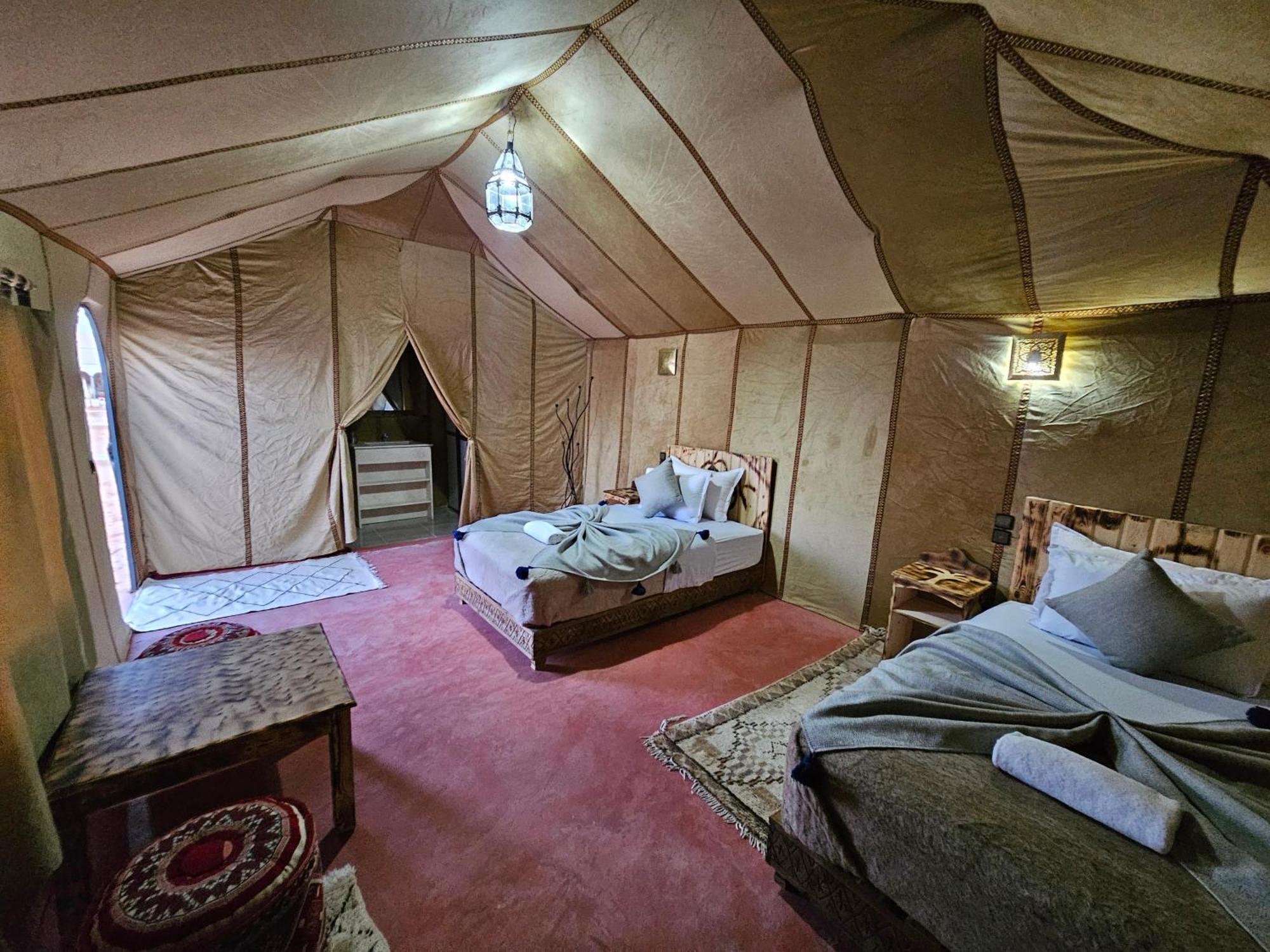 Najma Luxury Camp Hotel เมอร์ซูกา ภายนอก รูปภาพ