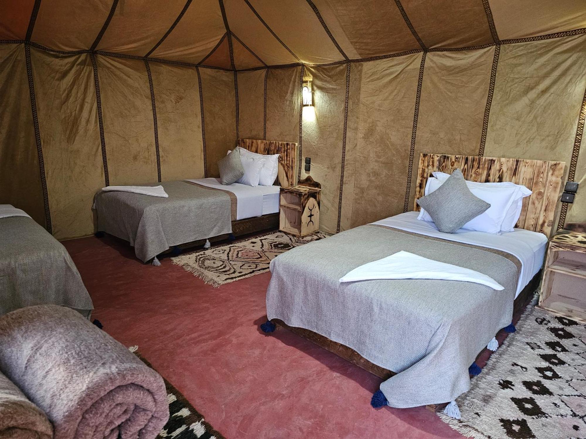 Najma Luxury Camp Hotel เมอร์ซูกา ภายนอก รูปภาพ